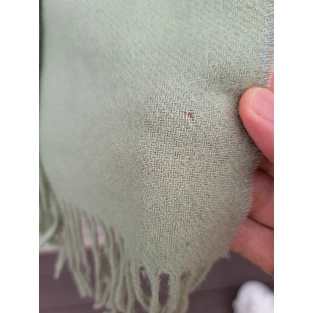Fieldcrest Celery Green Wool Cashmere Fringed Thtow Blanket  Light Soft 60 X 49